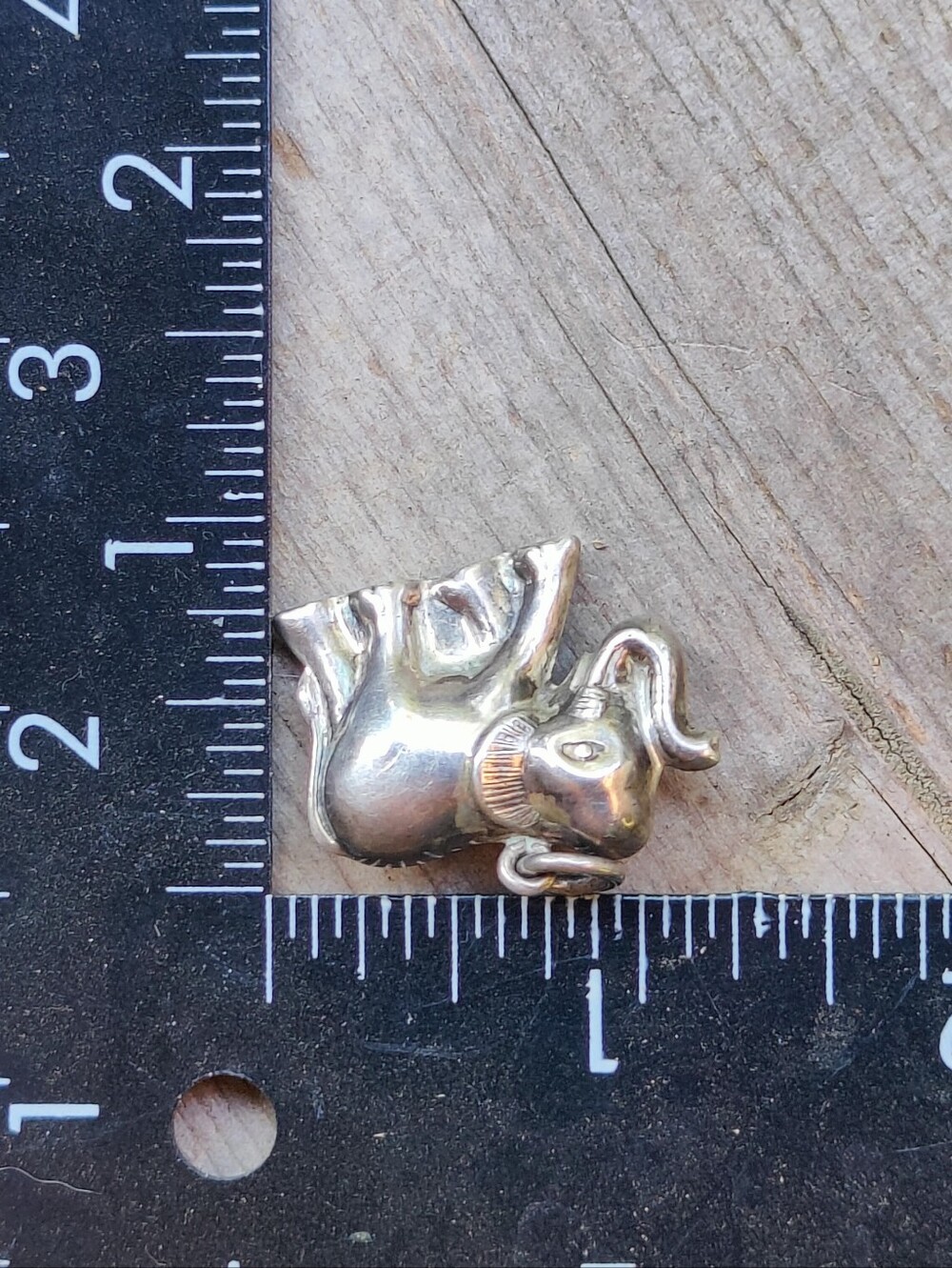🐘 Vintage Sterling Silver Elephant Pendant - Picture 3 of 3